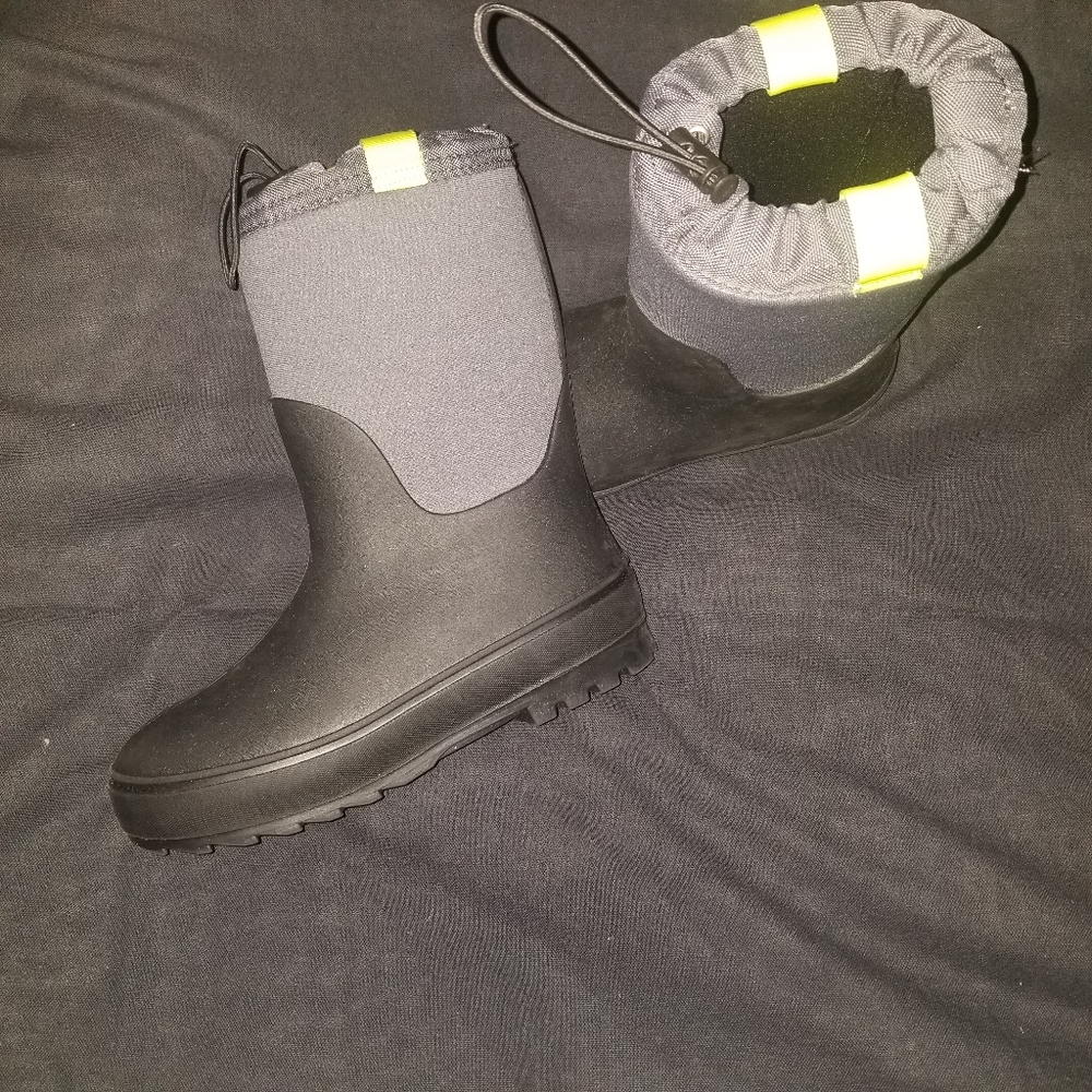 Cat and Jack snow boots